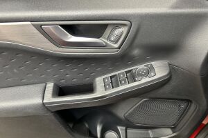 Ford Kuga esikatselu 21