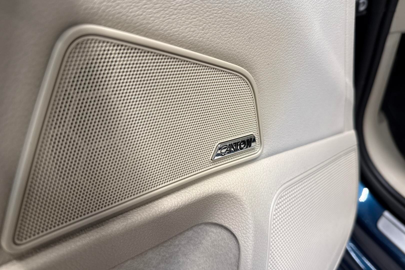 Skoda Superb iso kuva 19