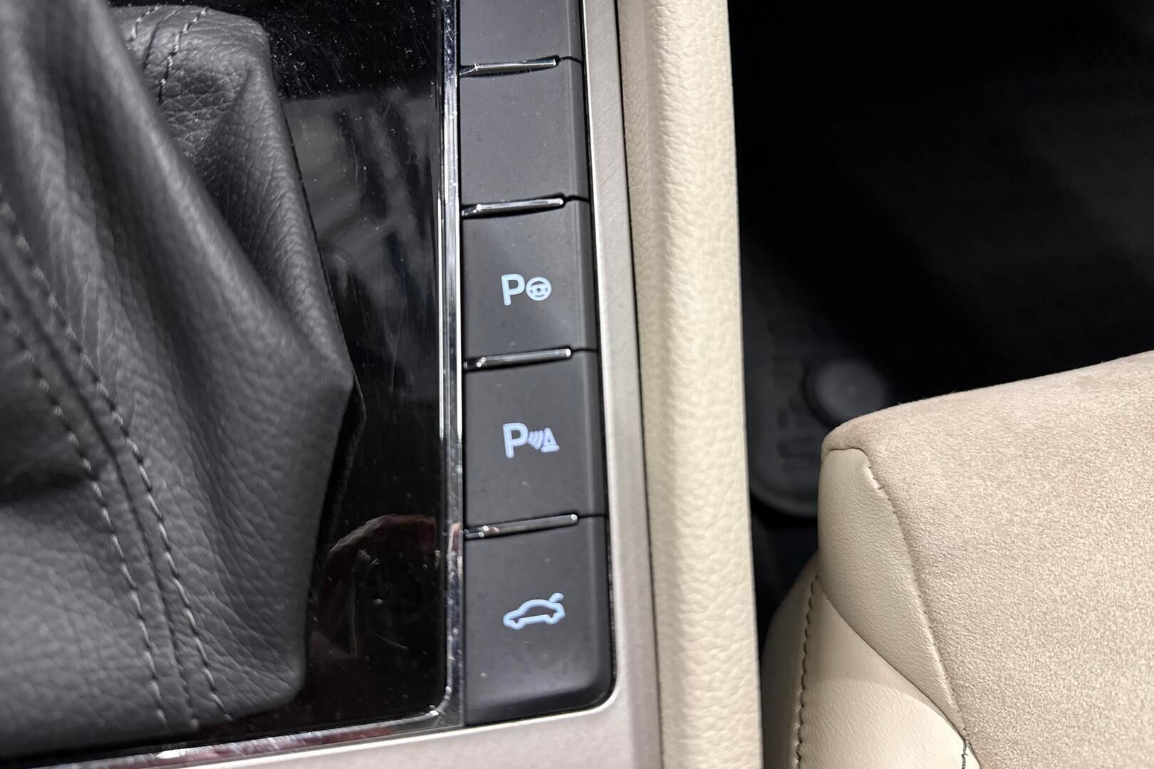 Skoda Superb iso kuva 24