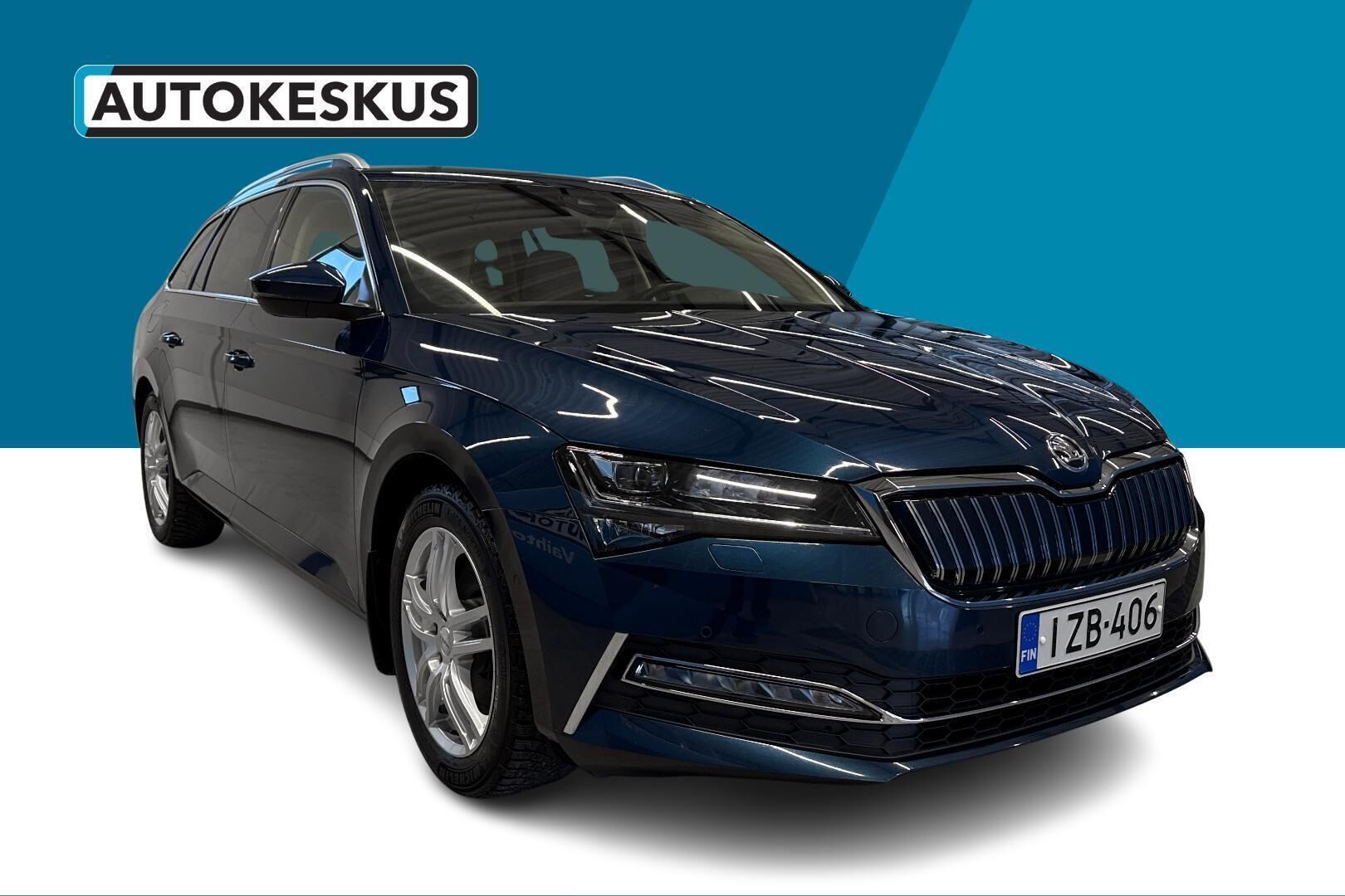 Skoda Superb iso kuva 3