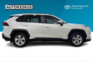 TOYOTA RAV4 esikatselu 3