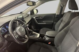 TOYOTA RAV4 esikatselu 8
