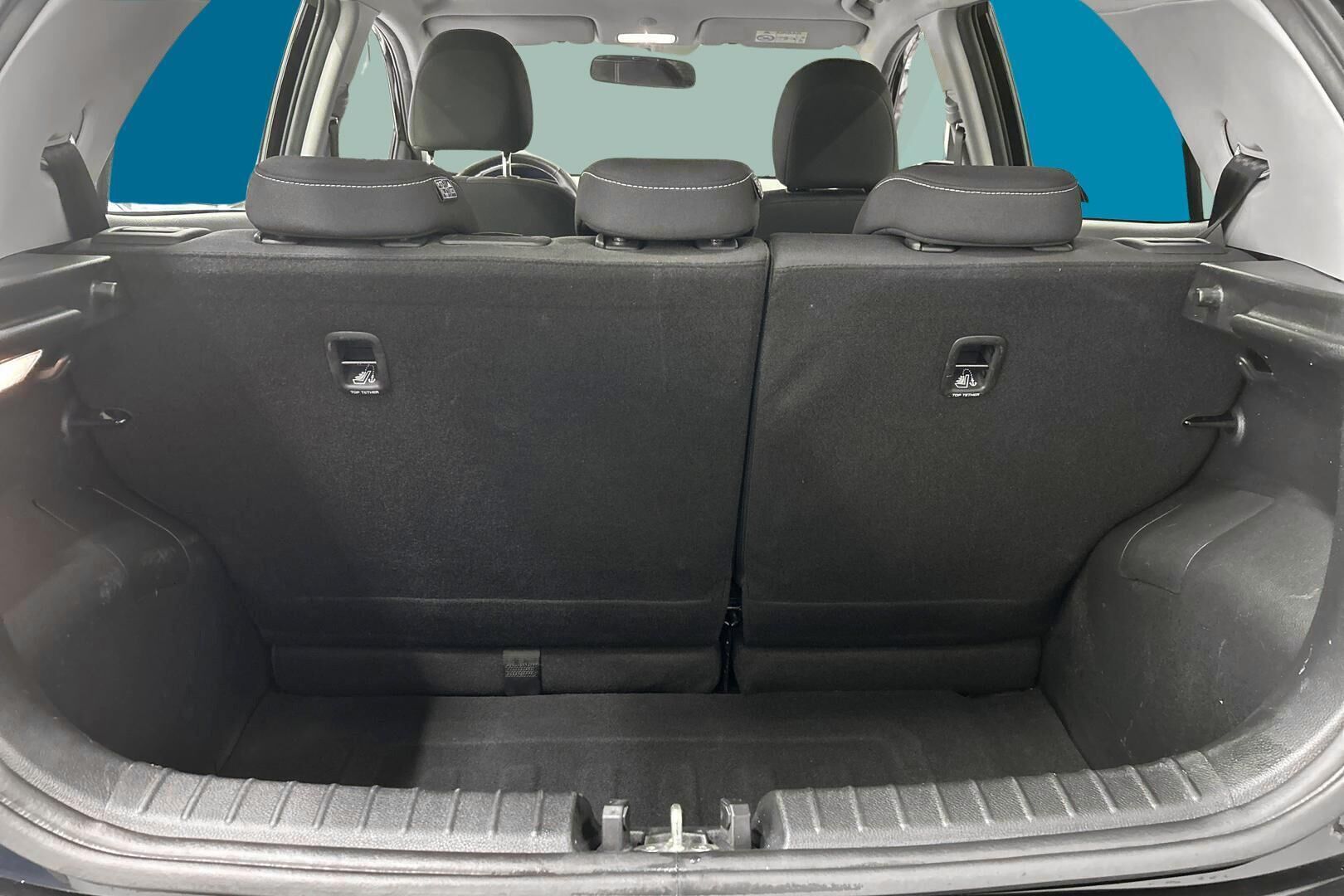 Kia Picanto iso kuva 12