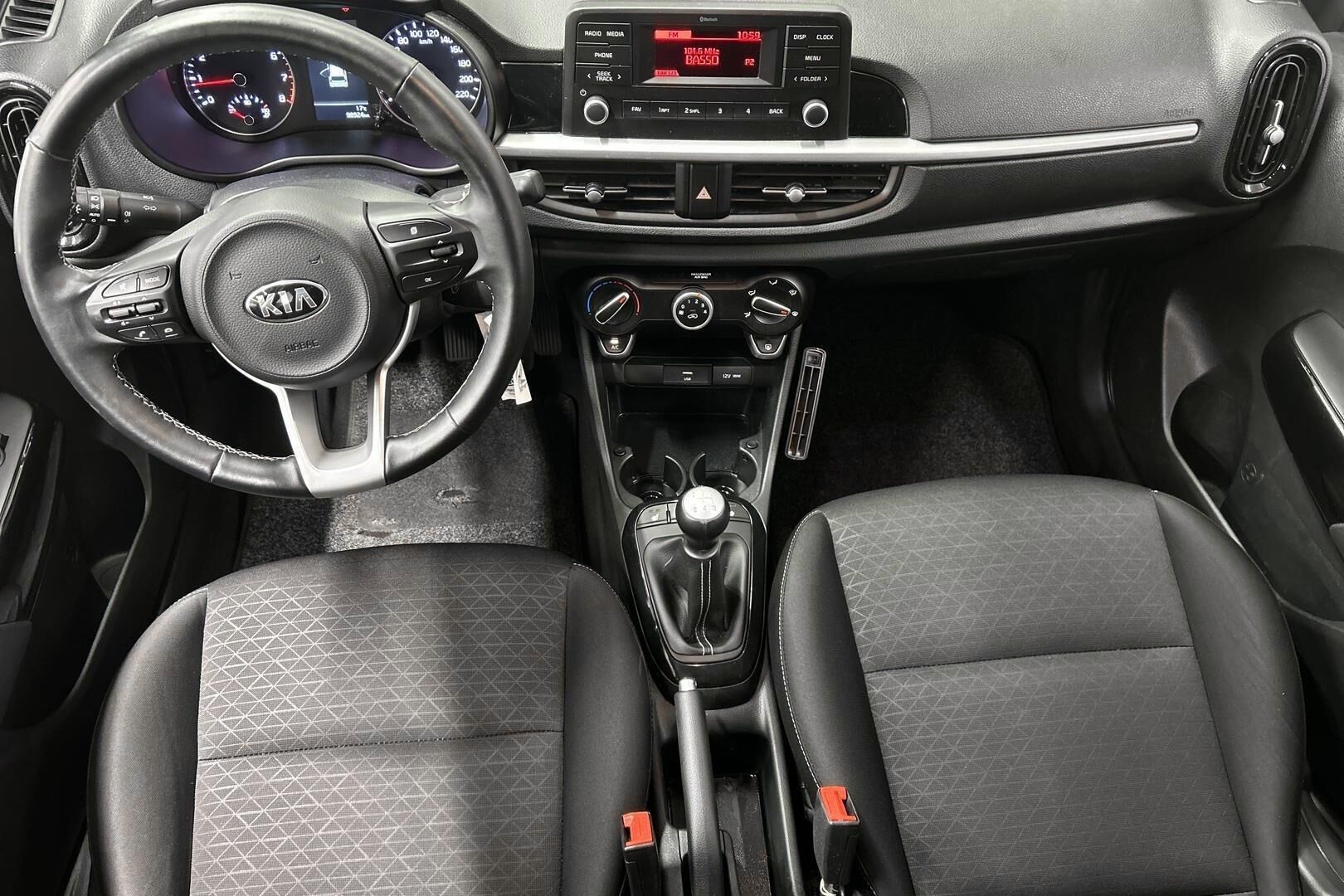 Kia Picanto iso kuva 9