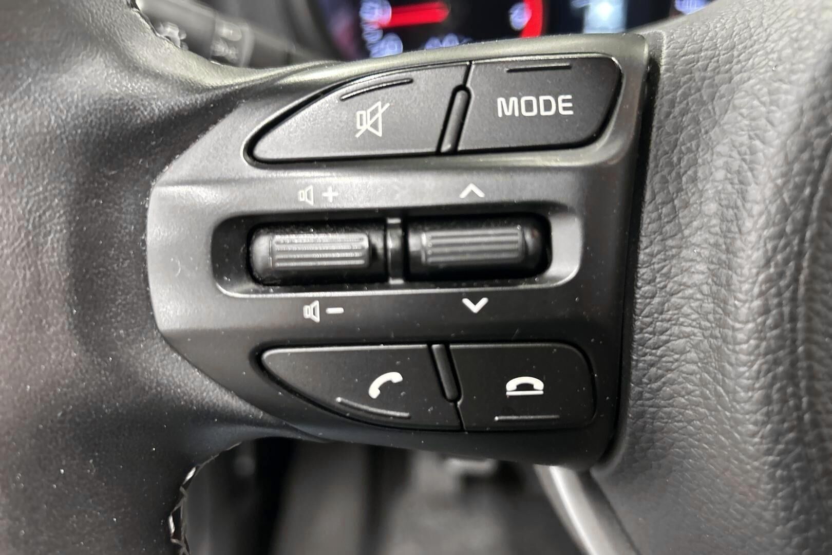 Kia Picanto iso kuva 13