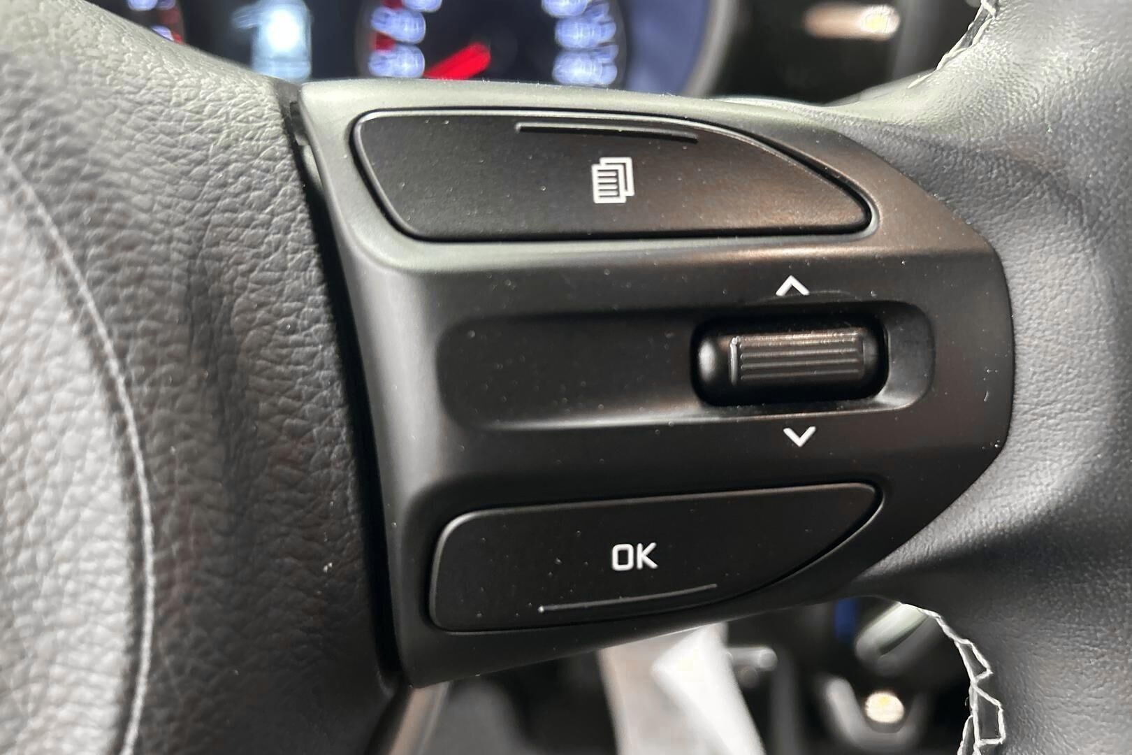 Kia Picanto iso kuva 16