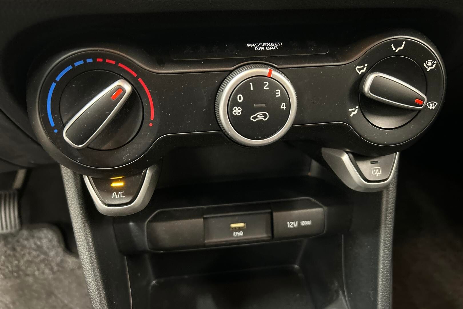 Kia Picanto iso kuva 22