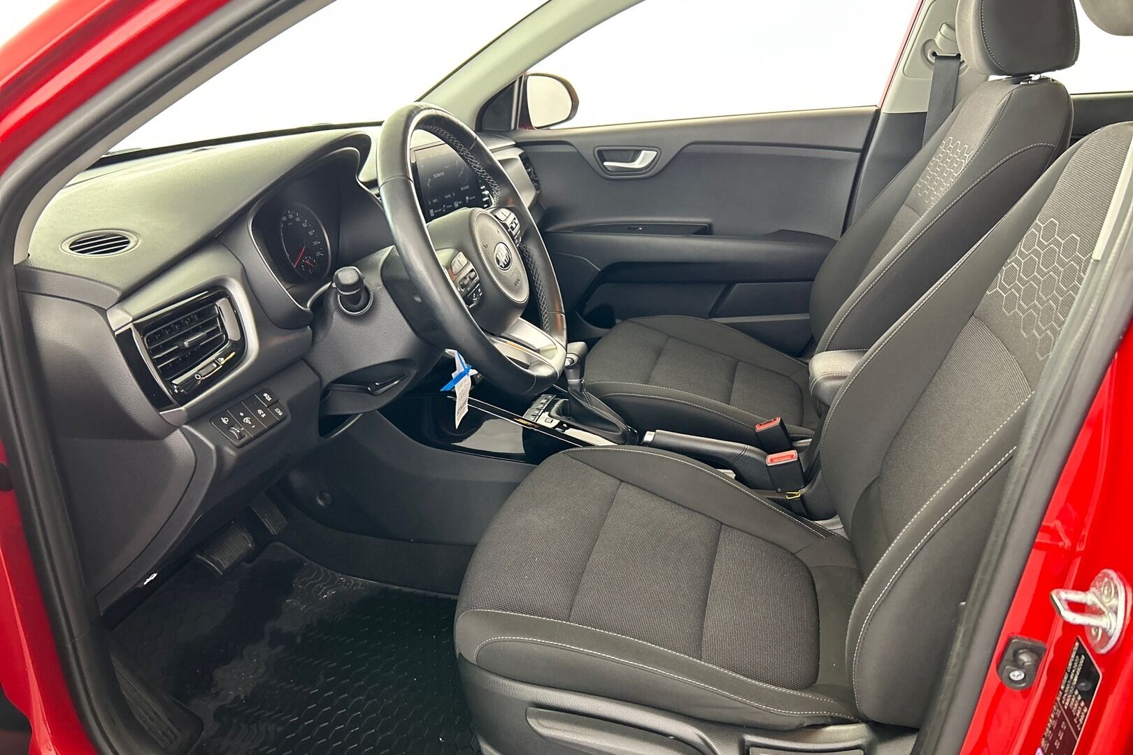 Kia Rio iso kuva 8