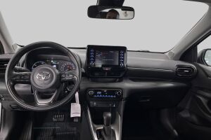 Toyota Yaris esikatselu 10