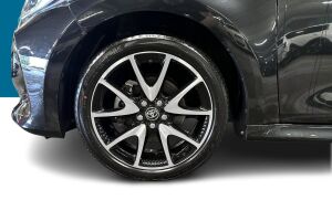 Toyota Yaris esikatselu 13