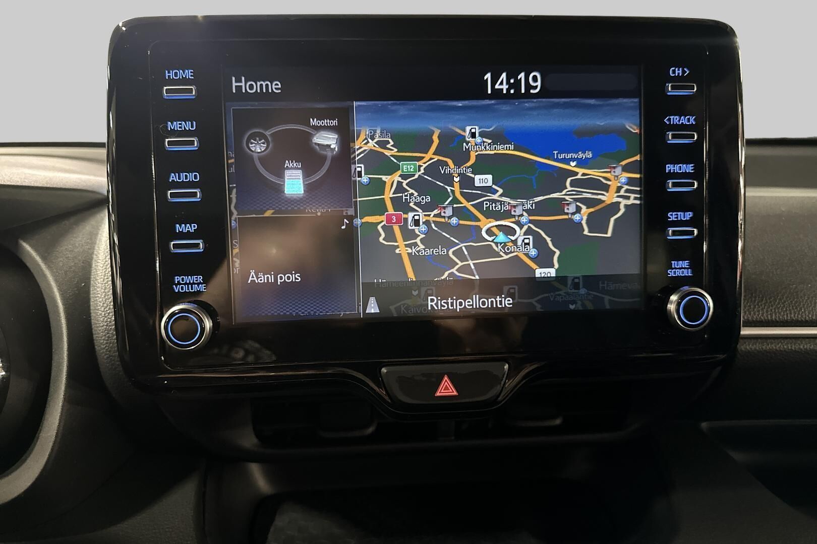 Toyota Yaris iso kuva 15