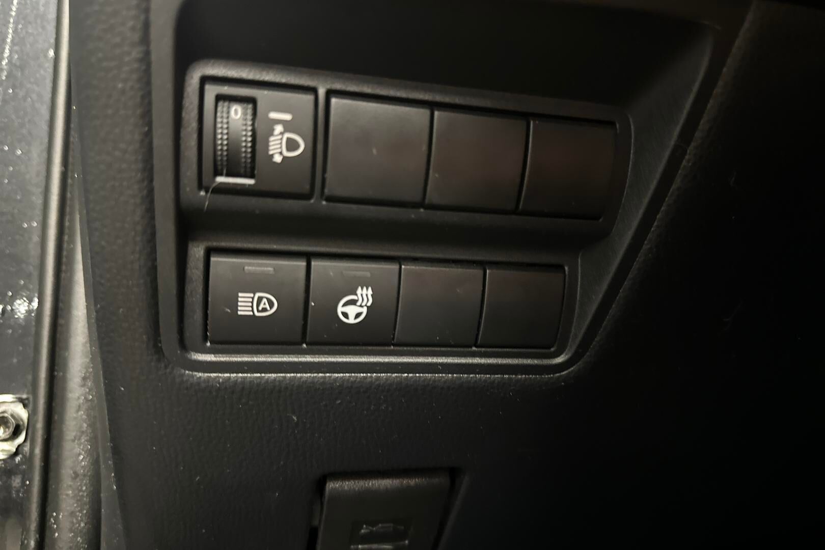 Toyota Yaris iso kuva 24