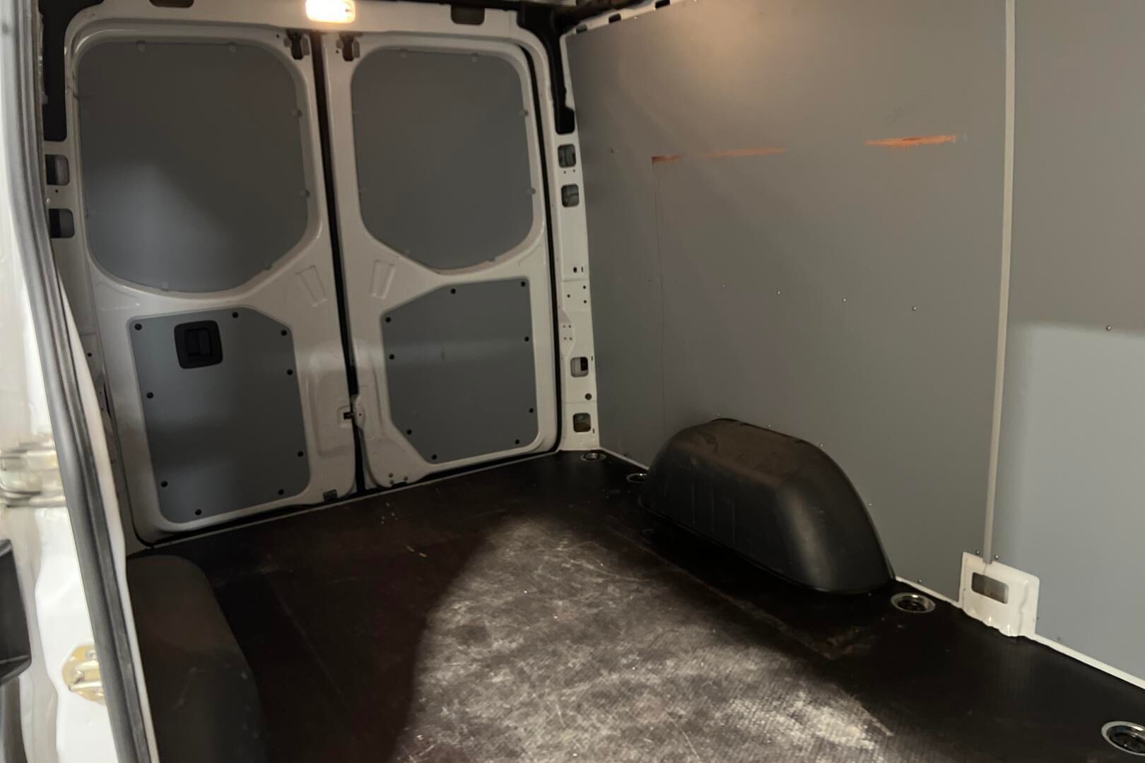 Mercedes-Benz Sprinter iso kuva 16