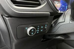 Ford Kuga esikatselu 14