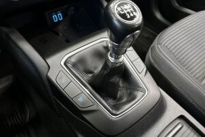 Ford Kuga esikatselu 20