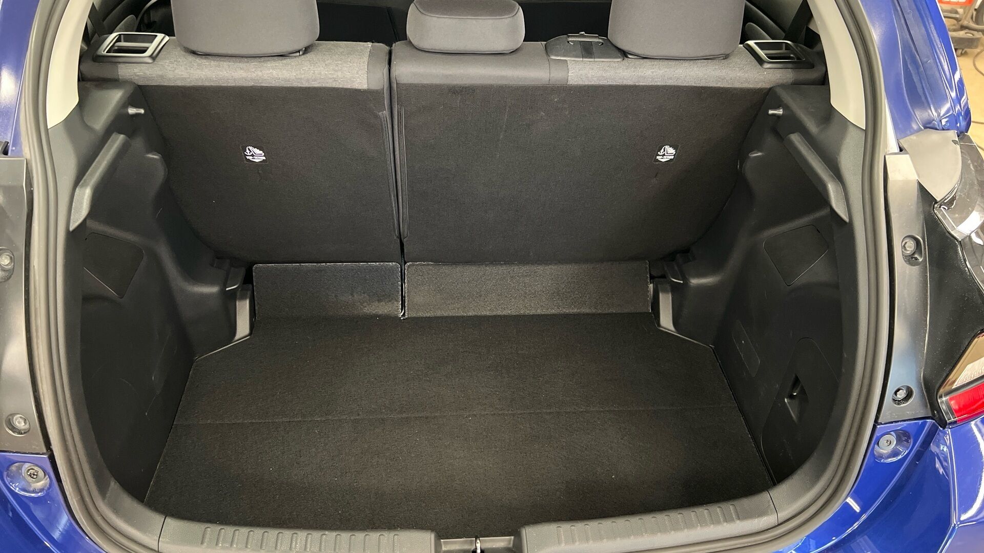 TOYOTA YARIS iso kuva 14