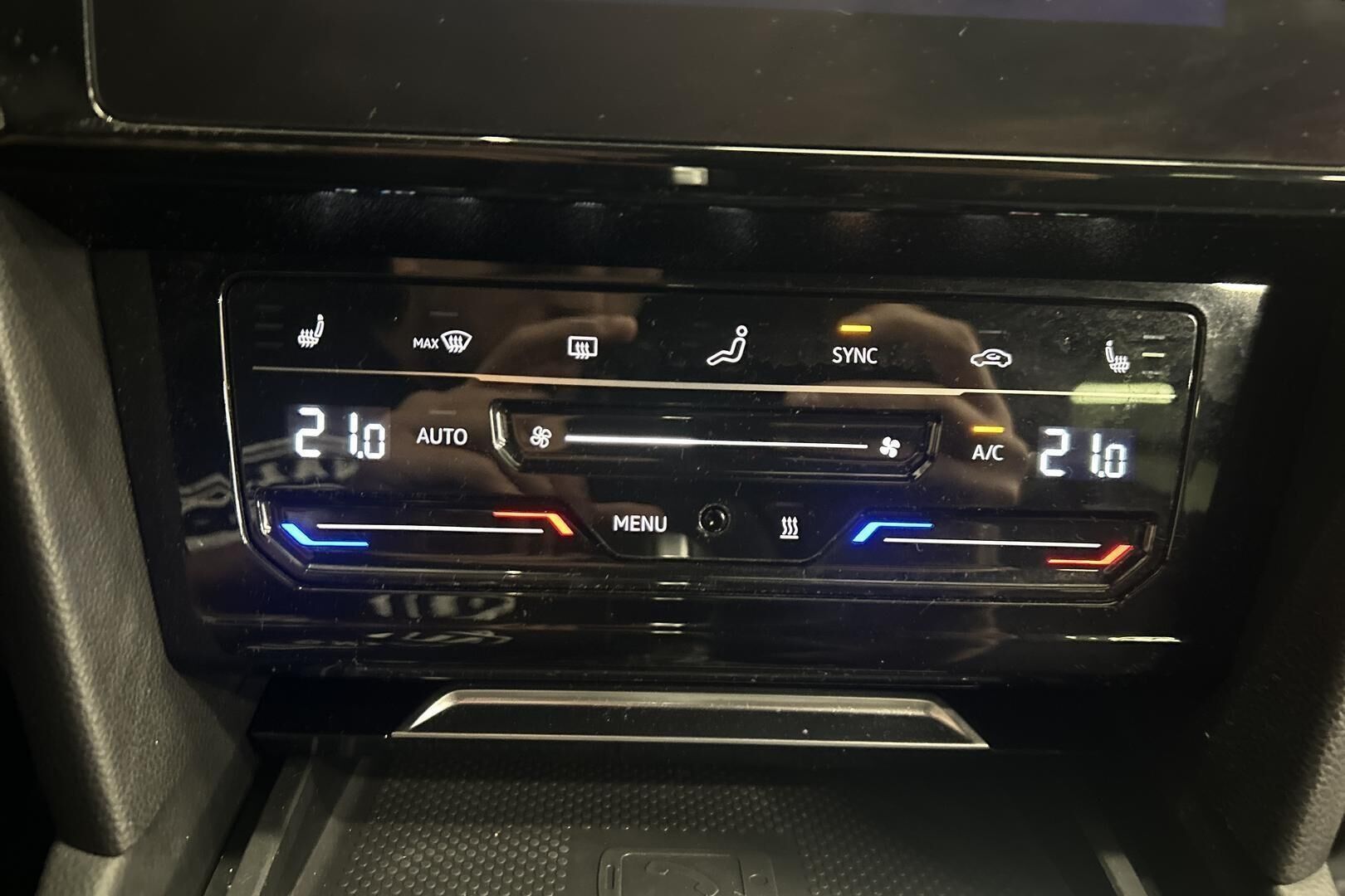 Volkswagen Arteon iso kuva 19