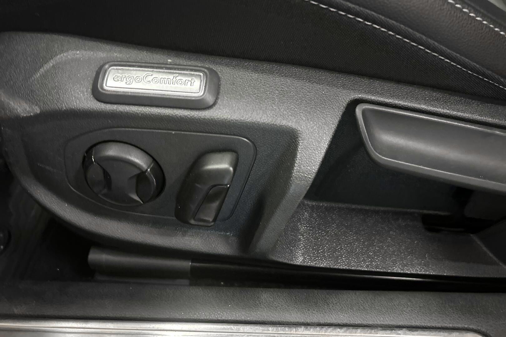 Volkswagen Arteon iso kuva 26