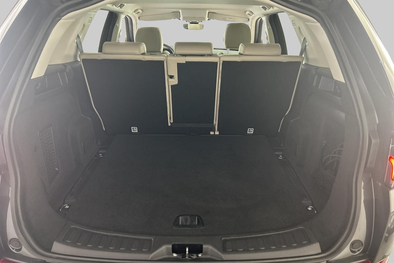 Land Rover Discovery Sport iso kuva 11