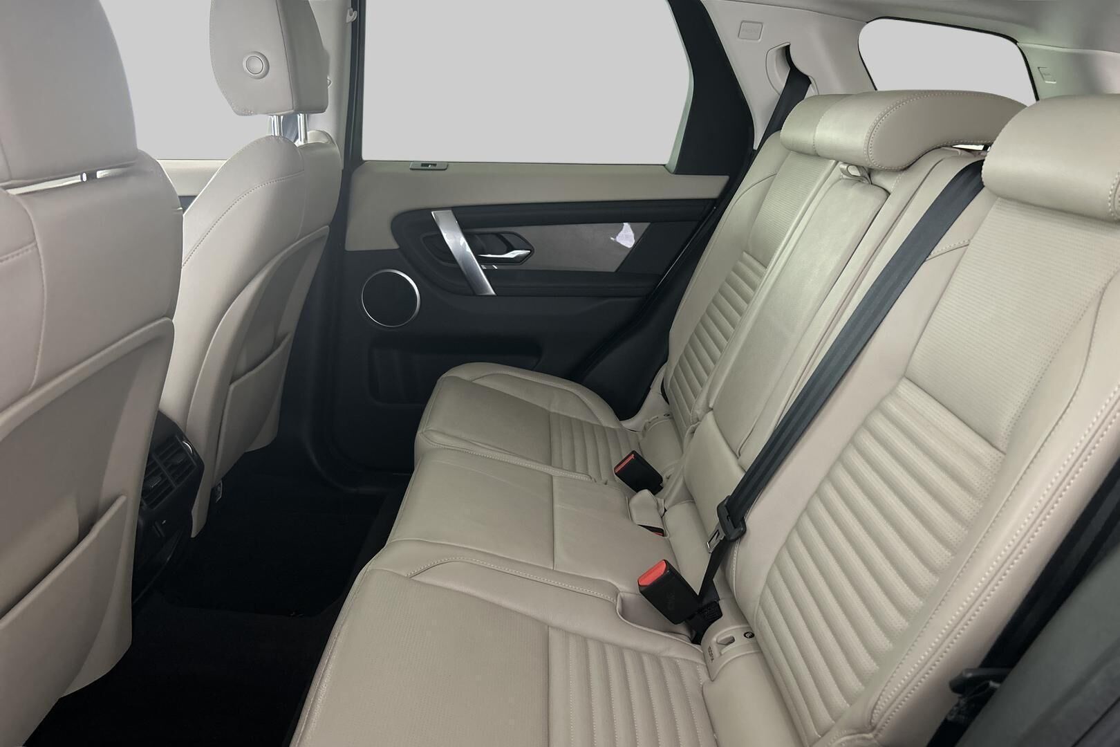 Land Rover Discovery Sport iso kuva 9