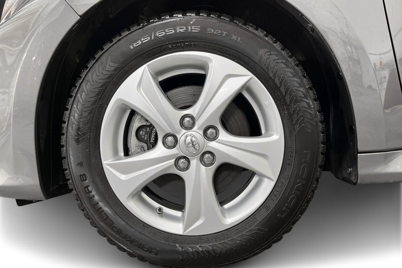 Toyota Yaris iso kuva 12