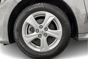 Toyota Yaris esikatselu 12