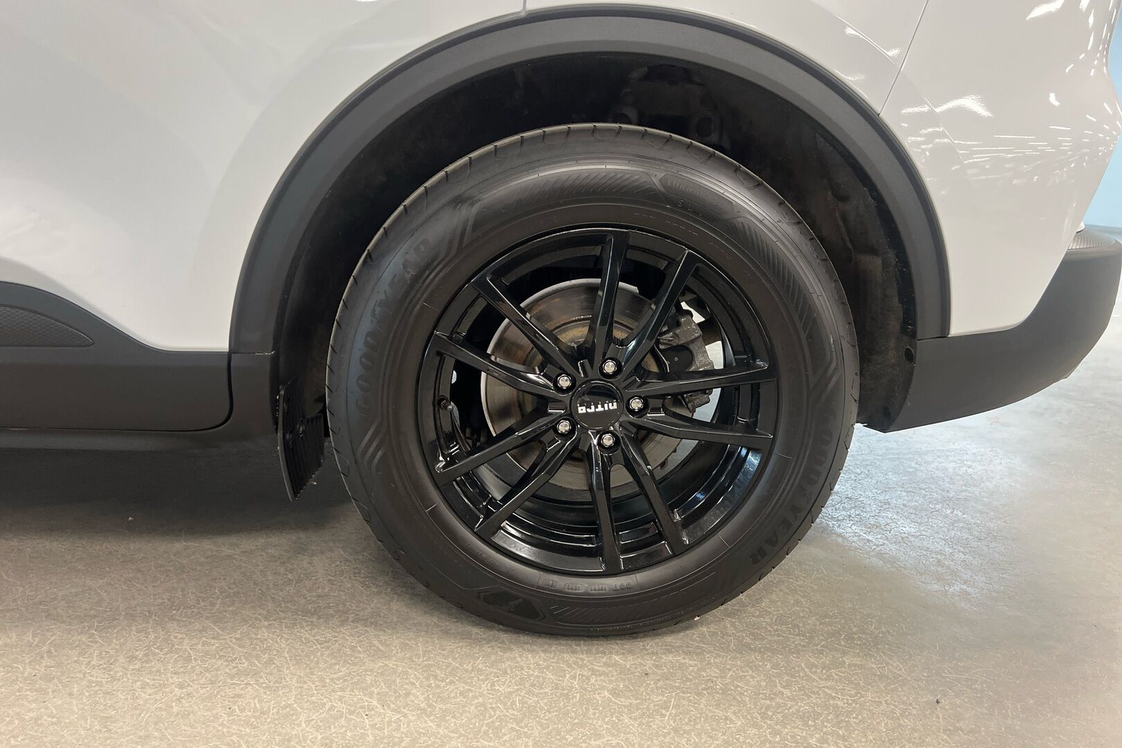 Ford Kuga iso kuva 15