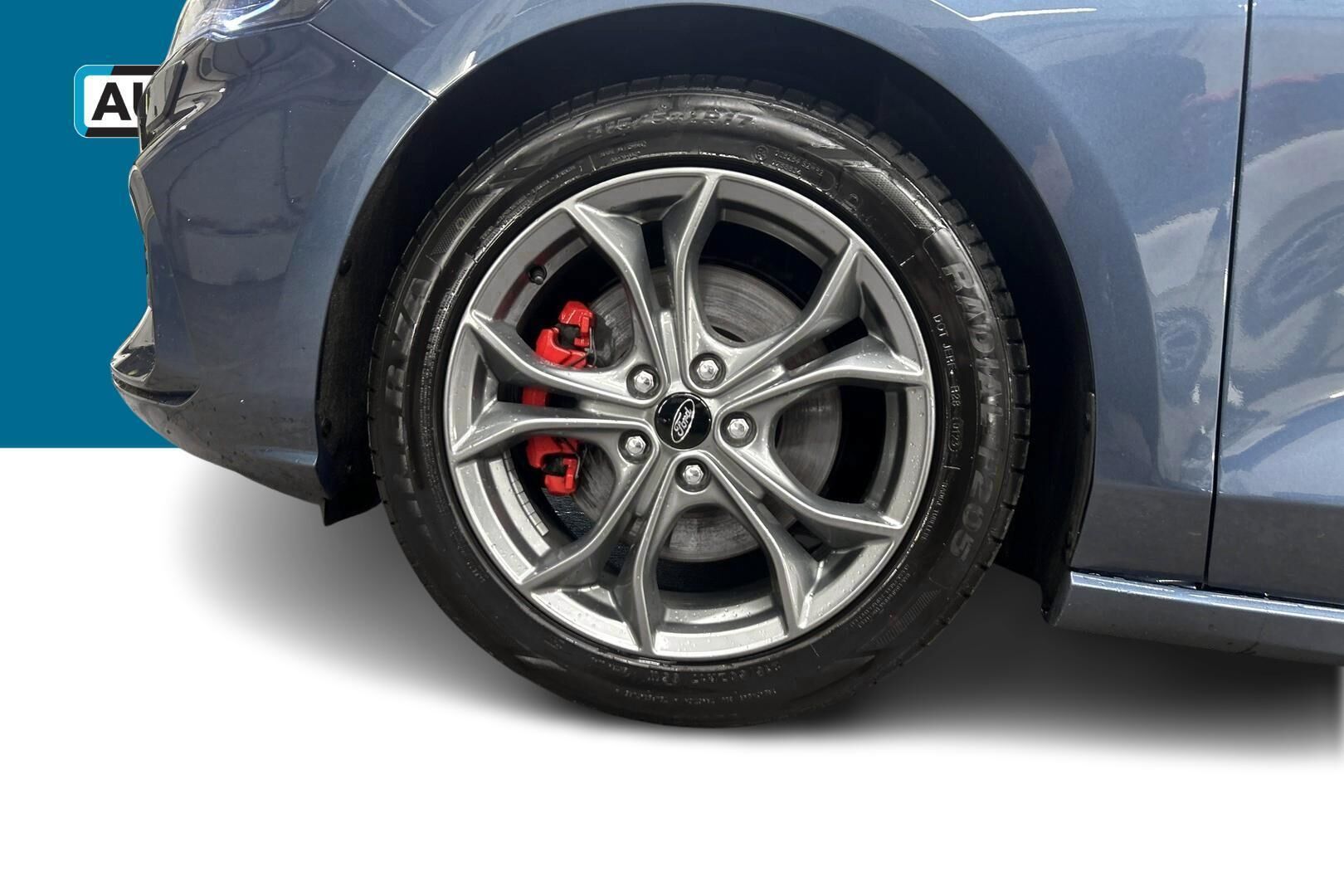 Ford Focus iso kuva 16