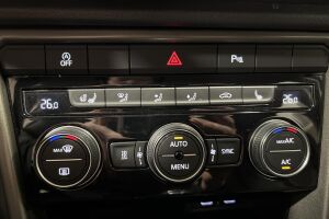 Volkswagen T-Roc esikatselu 16