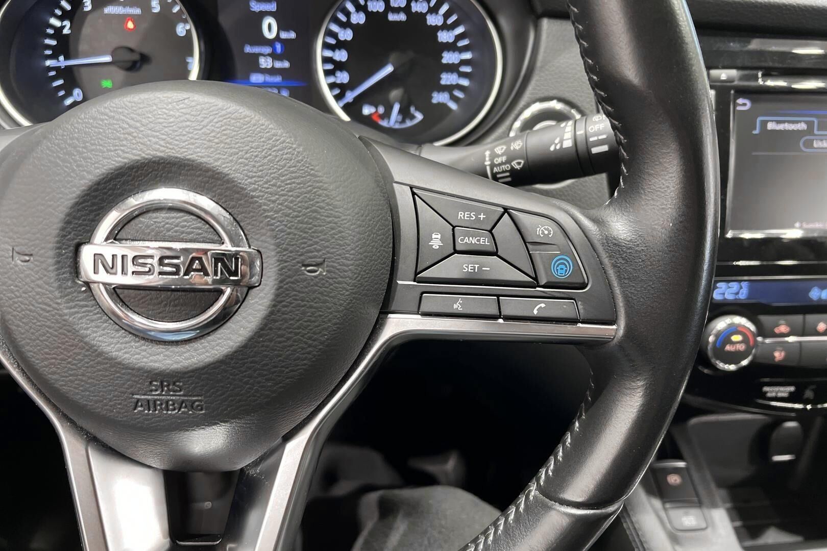 Nissan Qashqai iso kuva 22