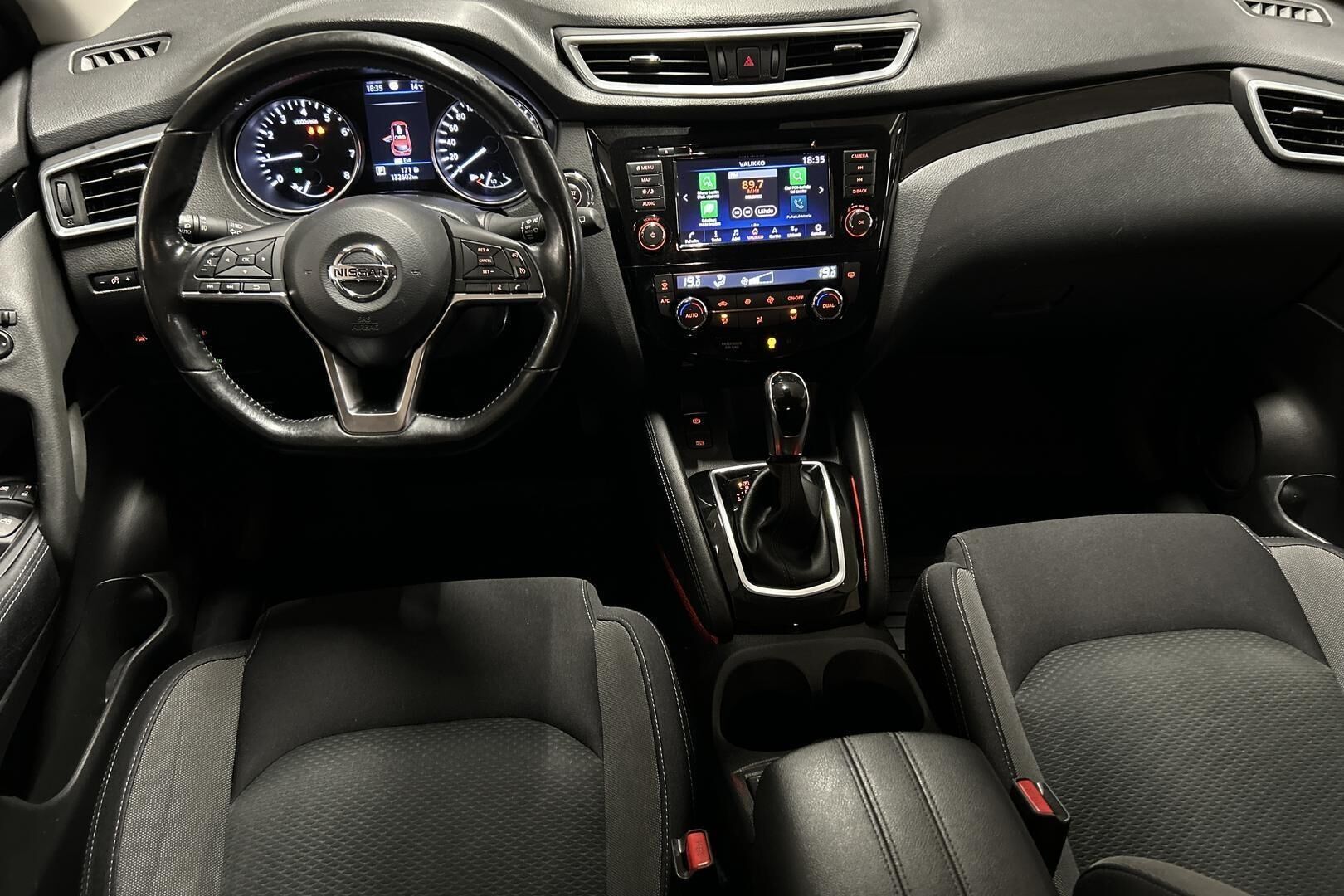 Nissan Qashqai iso kuva 11