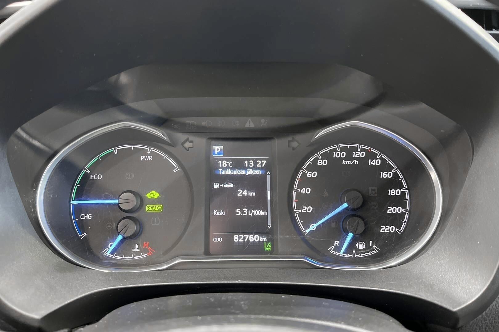 Toyota Yaris iso kuva 14