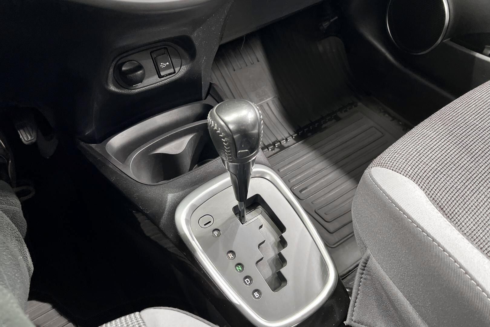 Toyota Yaris iso kuva 20