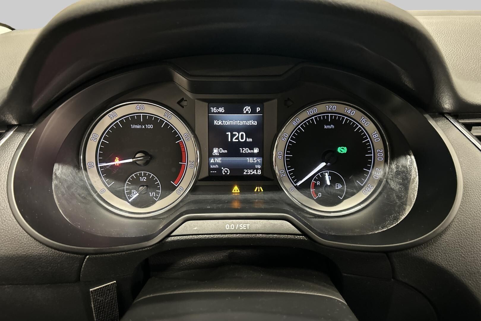 Skoda Octavia iso kuva 17
