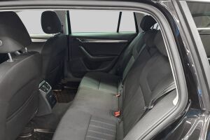 Skoda Octavia esikatselu 10