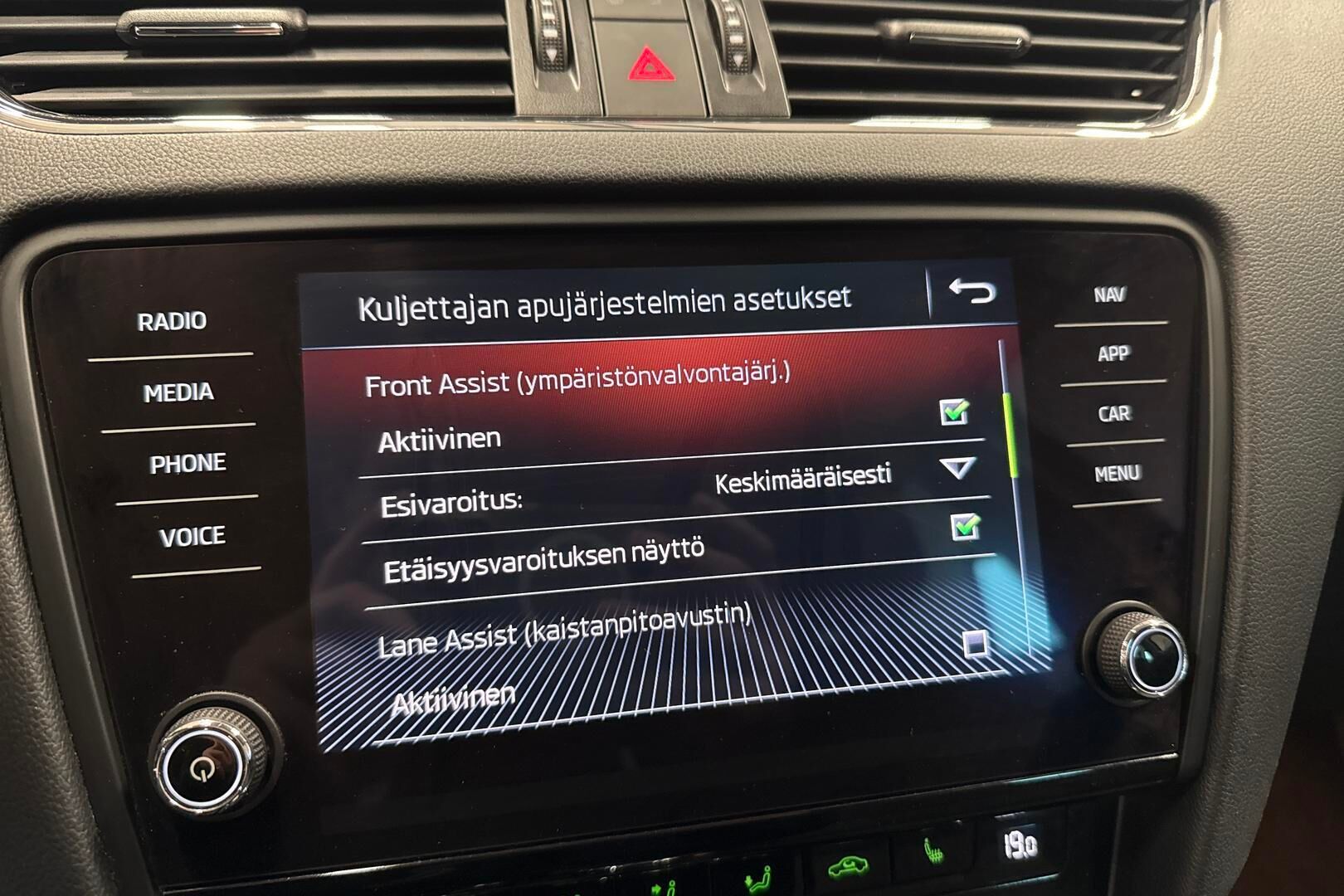 Skoda Octavia iso kuva 20