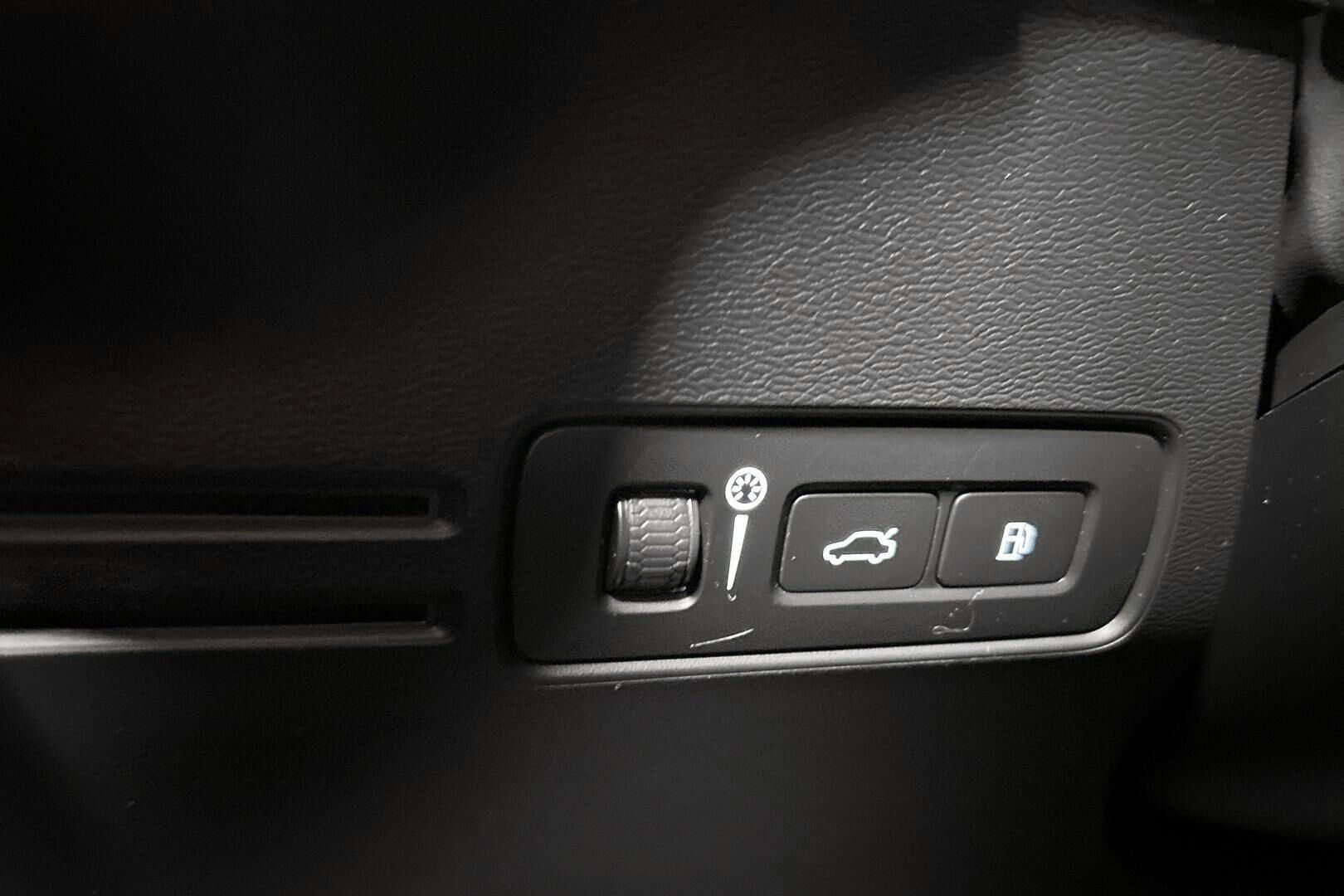 Volvo XC40 iso kuva 20