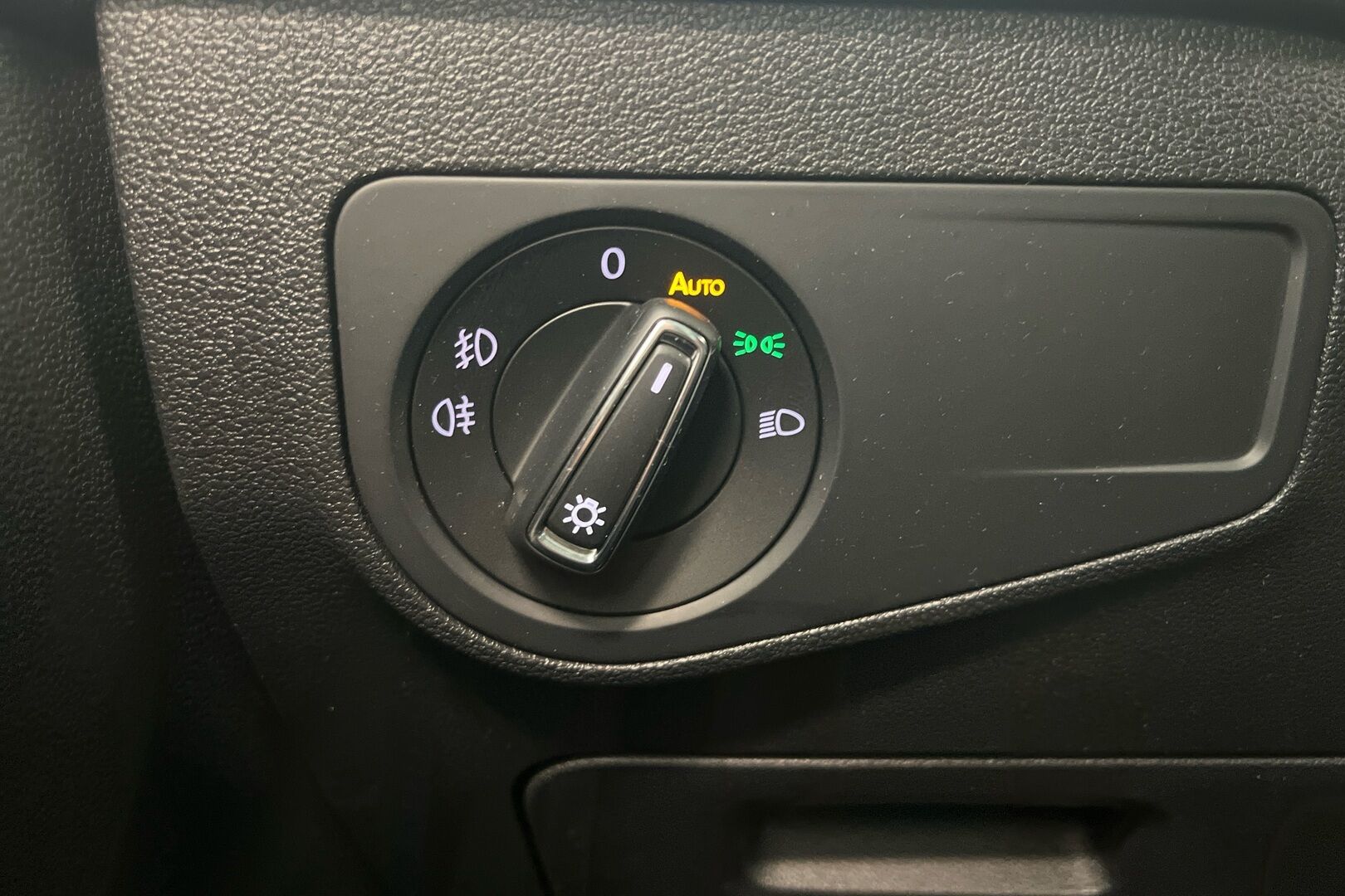 Volkswagen Tiguan iso kuva 16