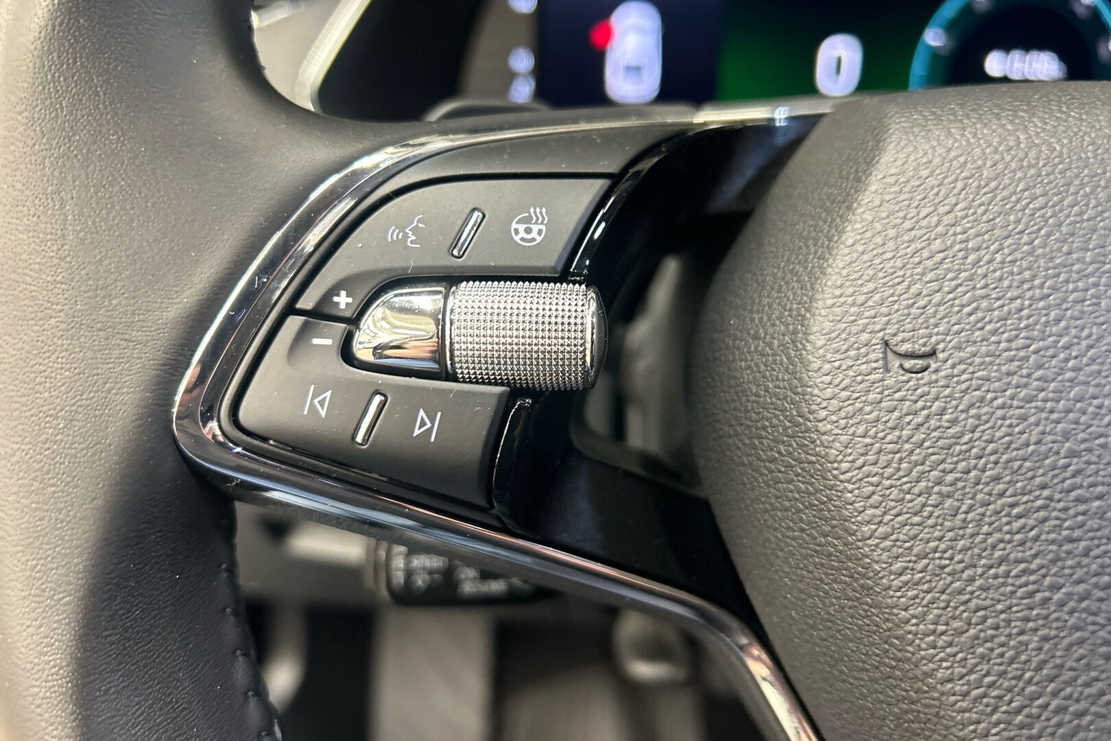 Skoda Octavia iso kuva 15