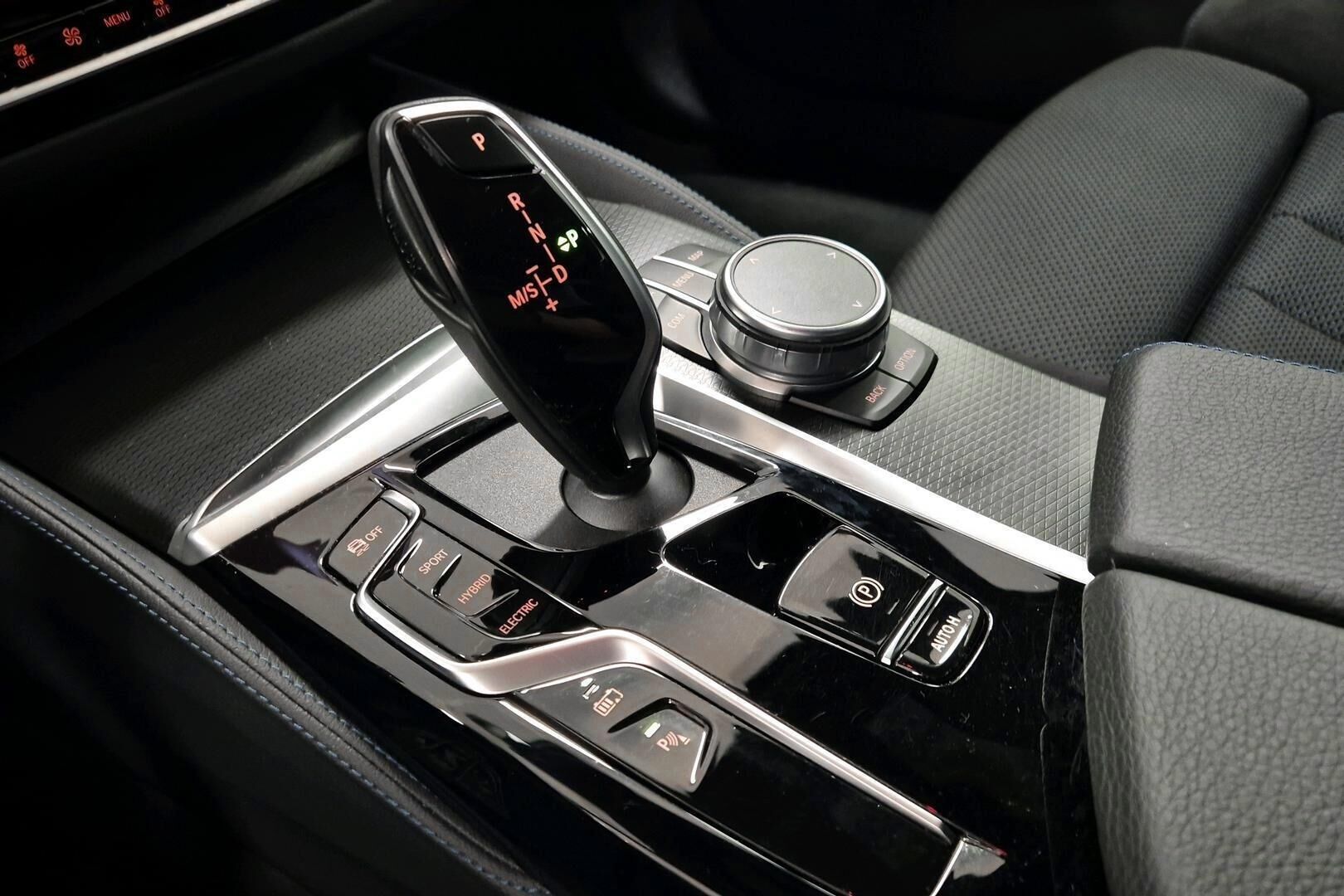 BMW 5-sarja iso kuva 13