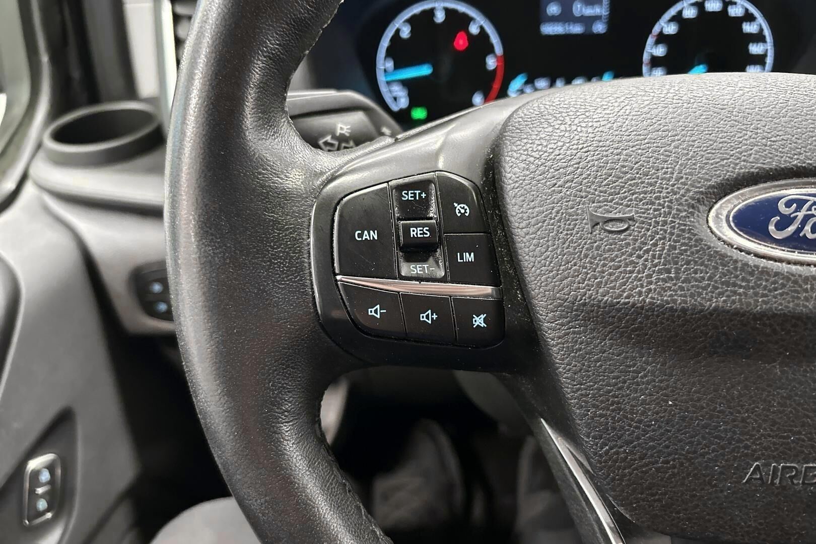 Ford Transit Custom iso kuva 11