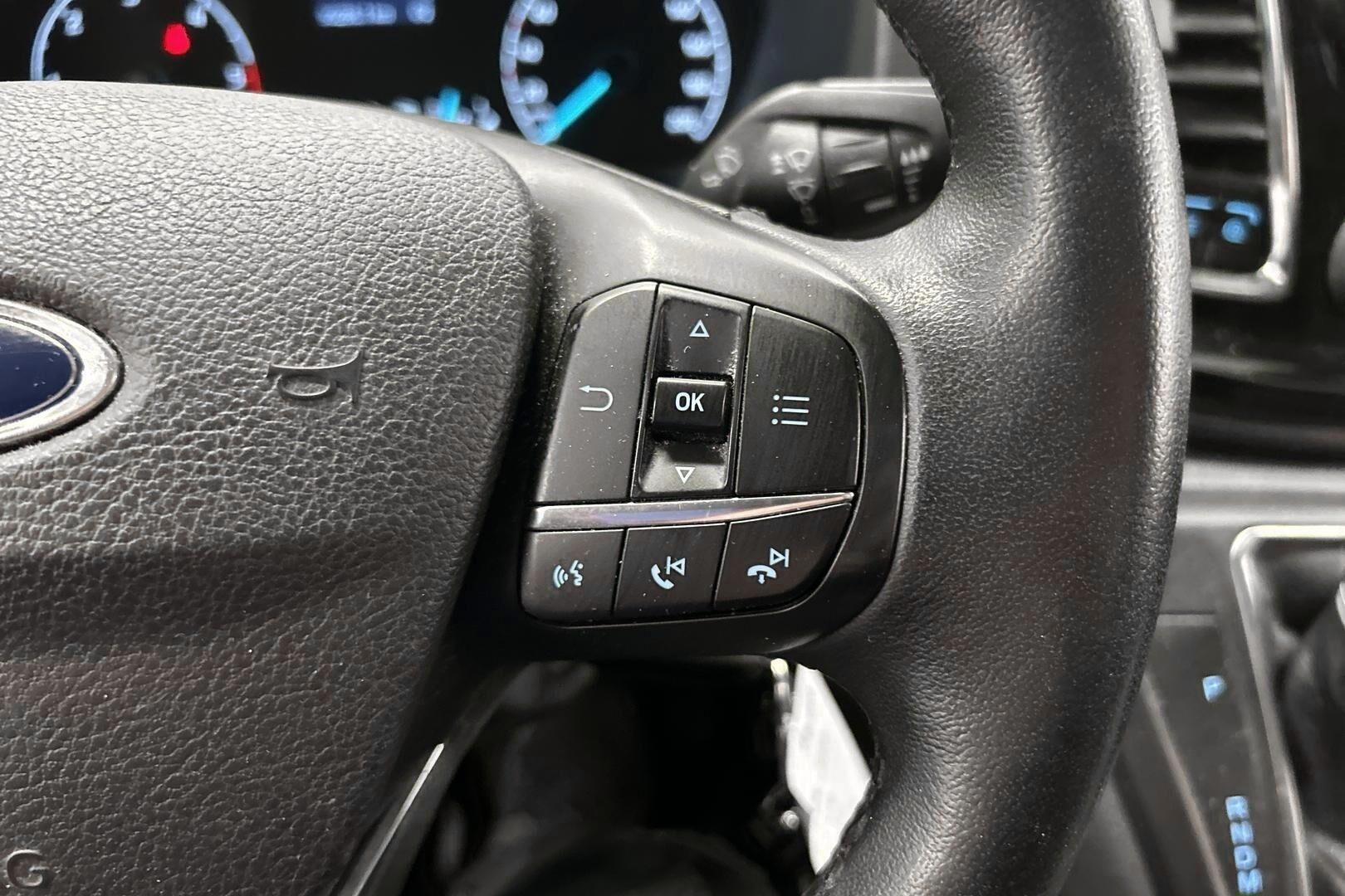 Ford Transit Custom iso kuva 12