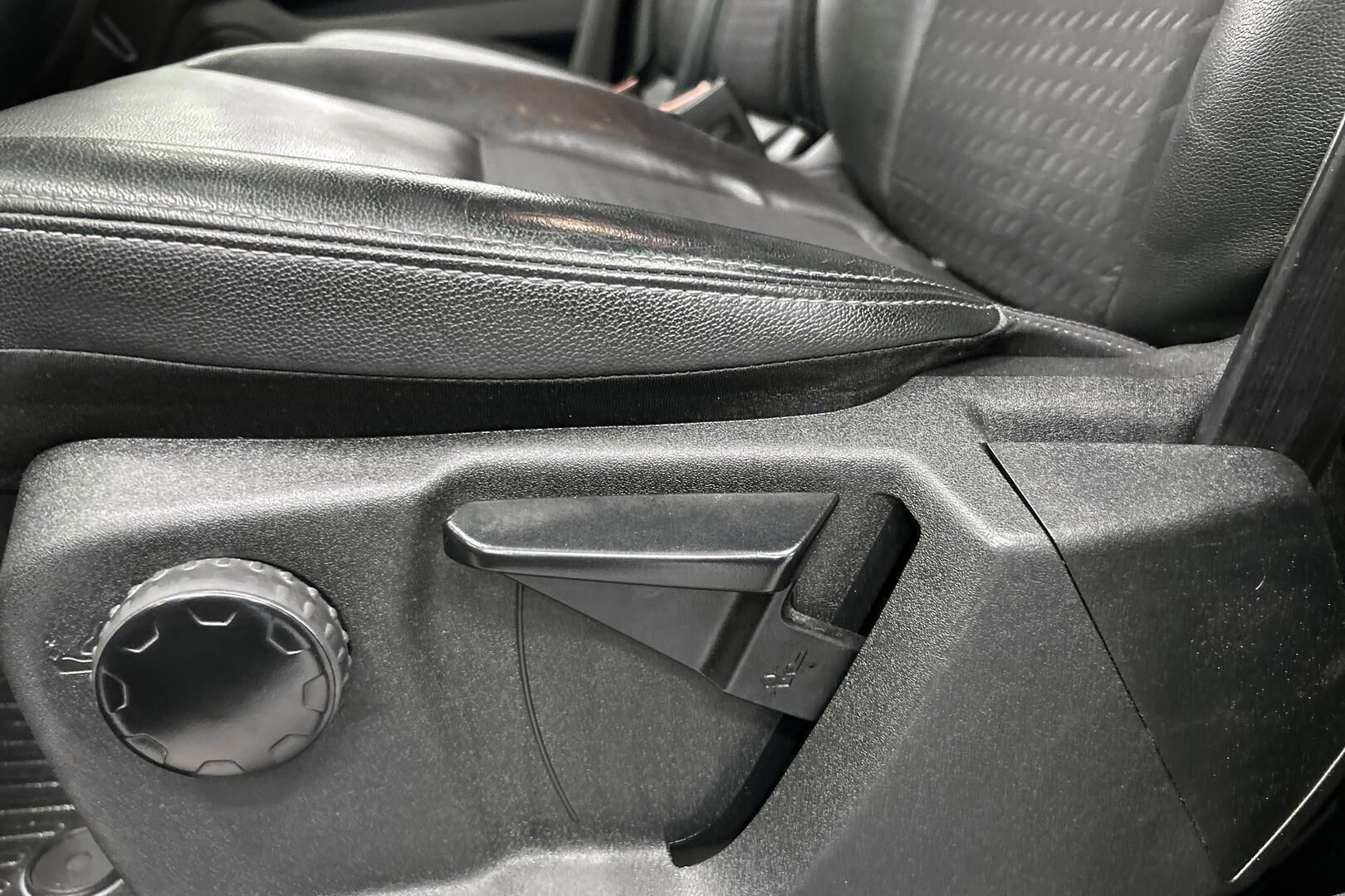 Ford Transit Custom iso kuva 18