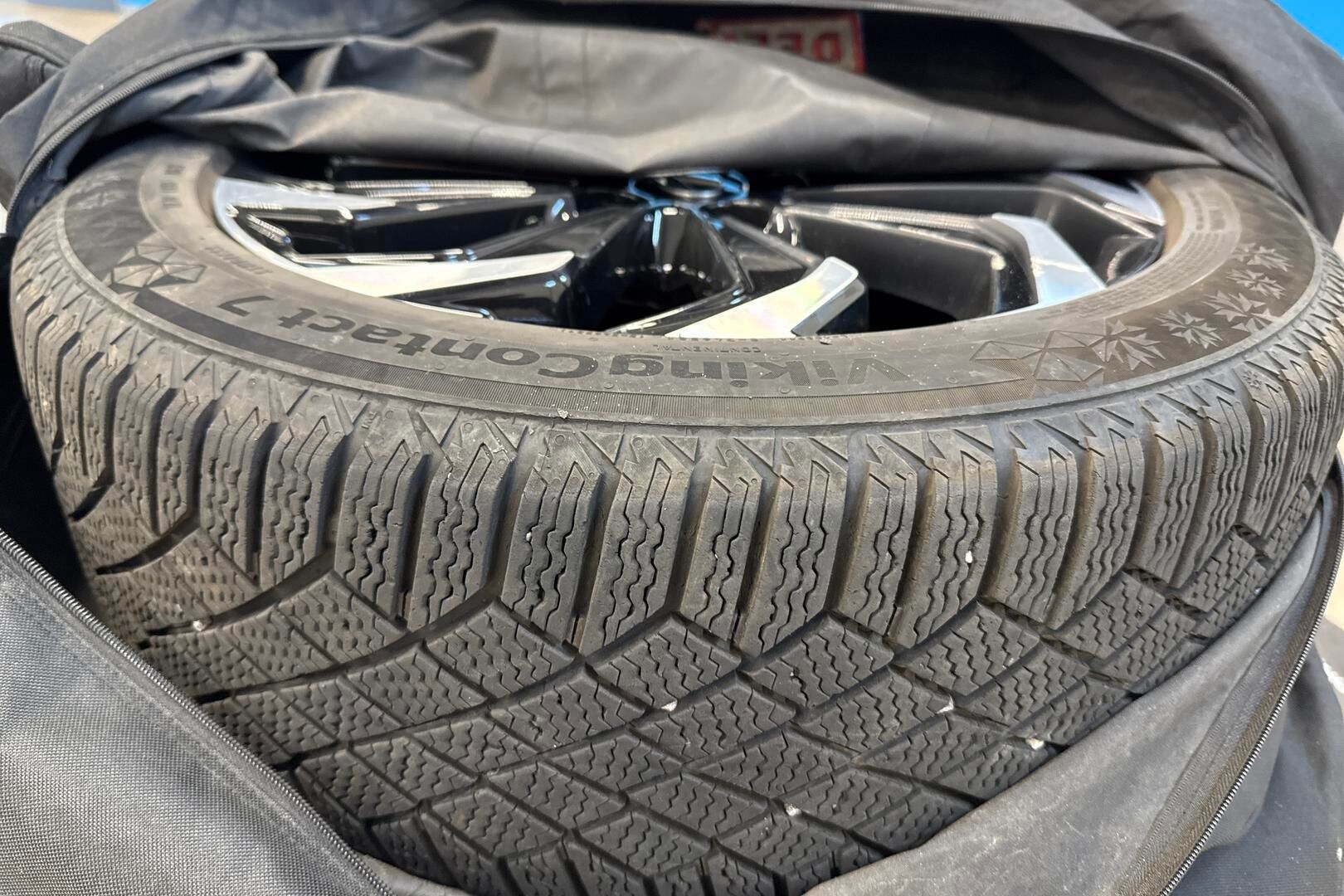 Lexus UX iso kuva 15