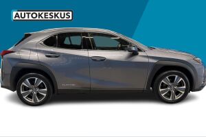 Lexus UX esikatselu 4