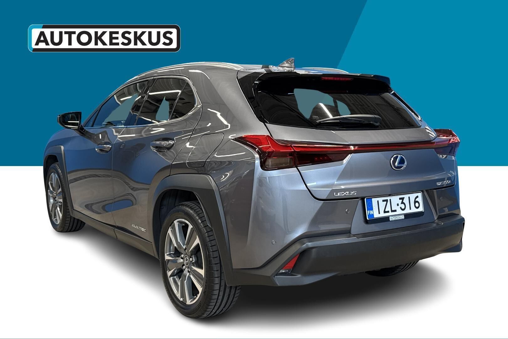 Lexus UX iso kuva 7