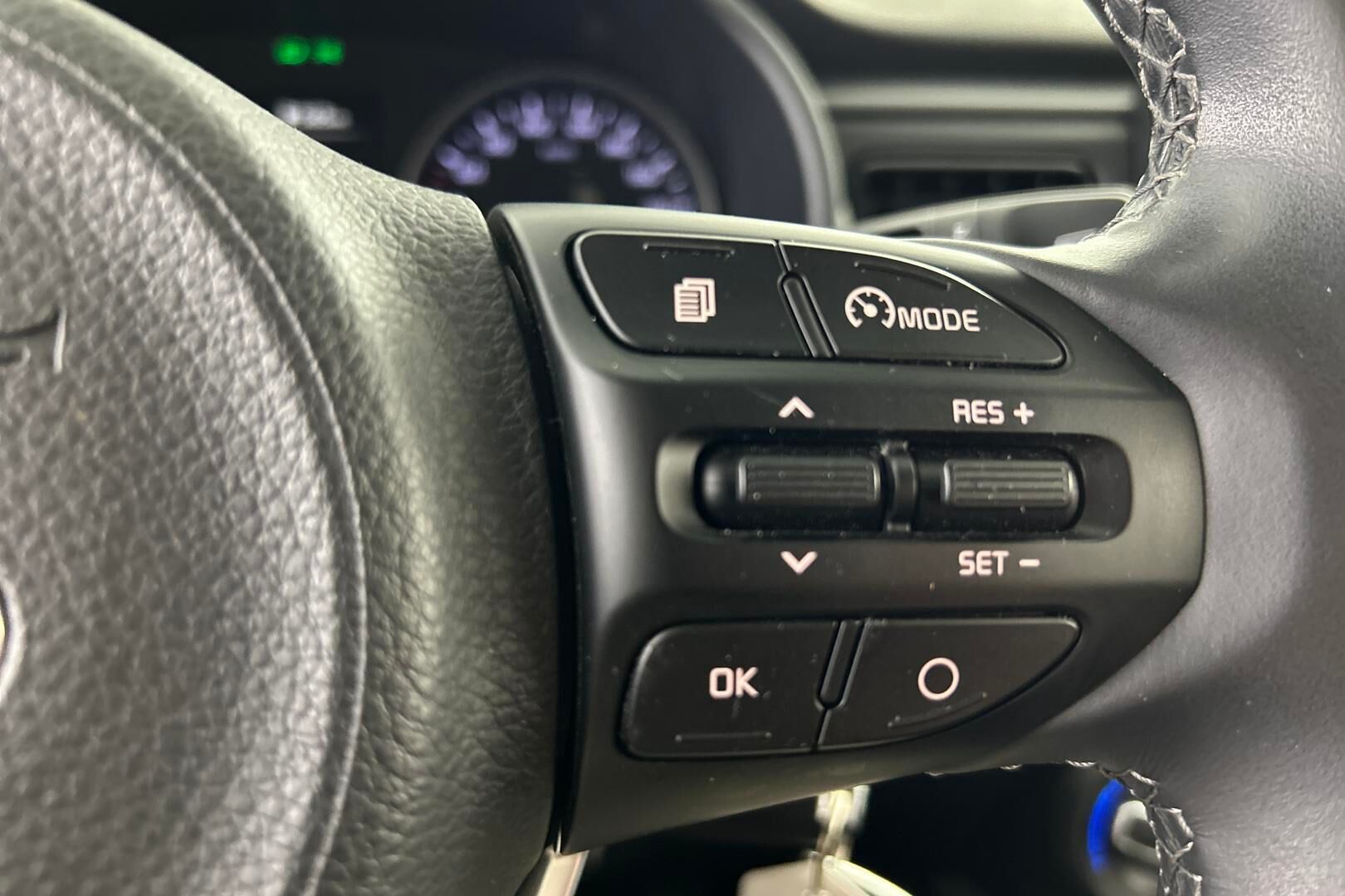 Kia Rio iso kuva 19