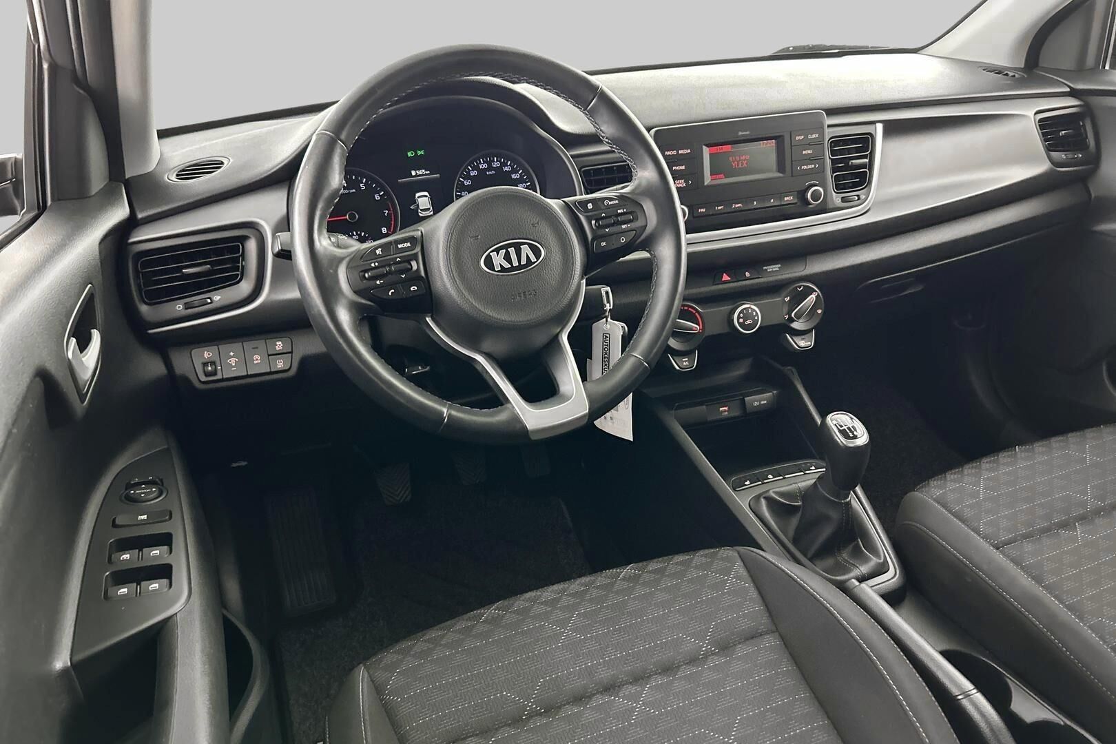 Kia Rio iso kuva 23