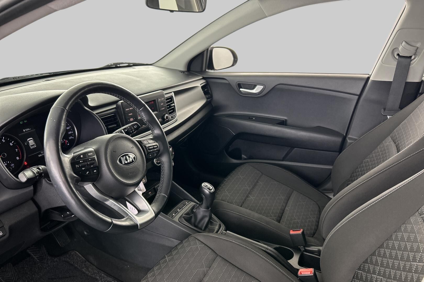 Kia Rio iso kuva 8