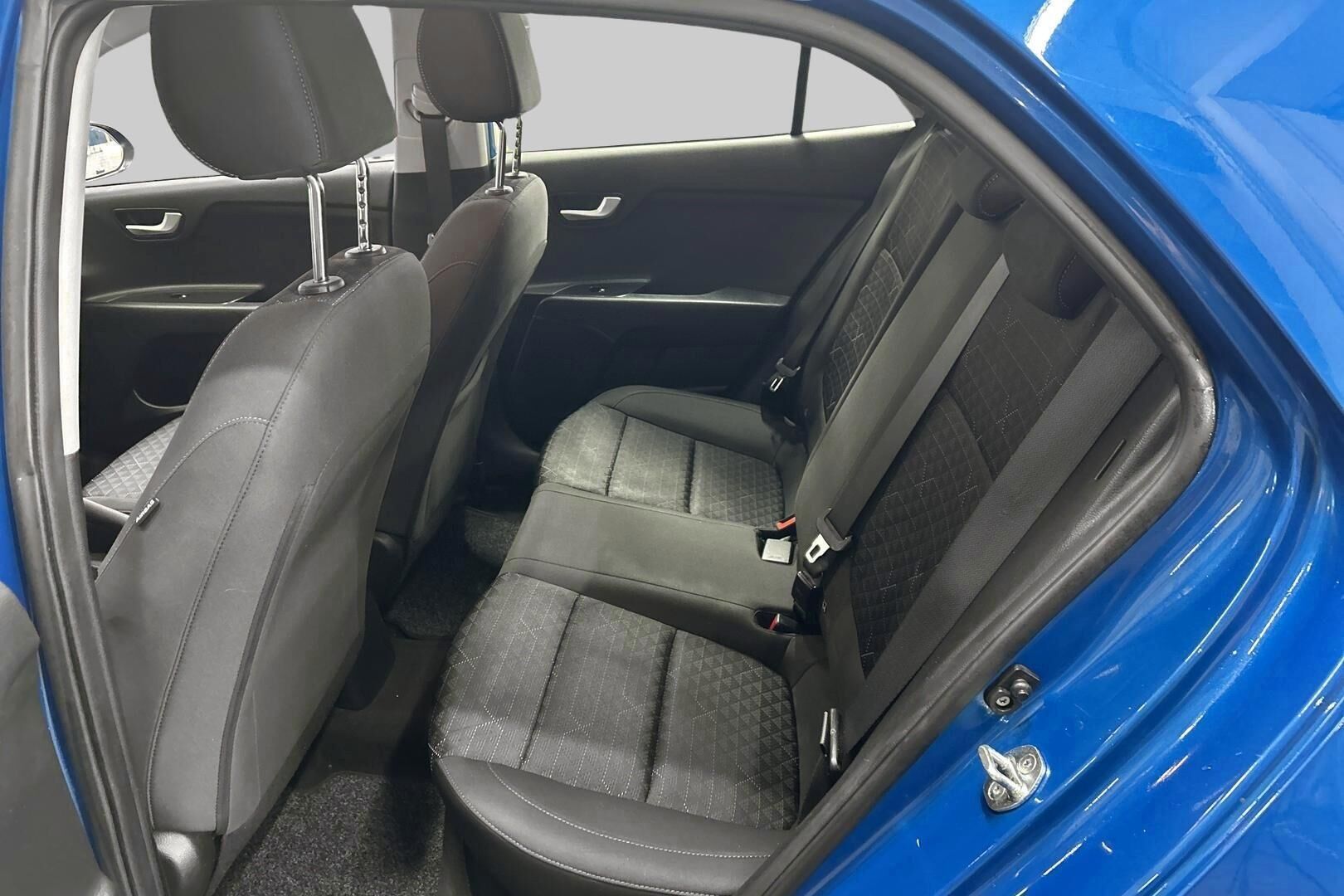 Kia Rio iso kuva 6
